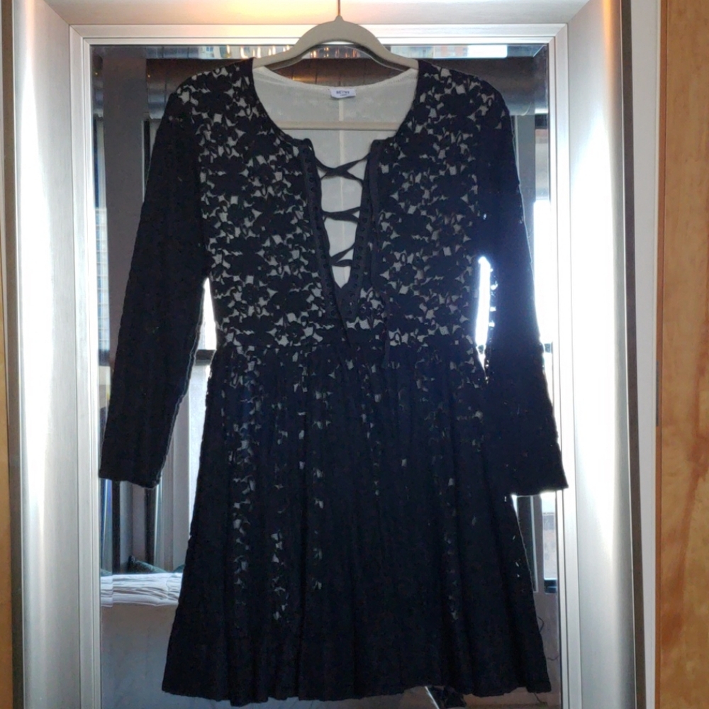 Renvy Black Coctail Dress